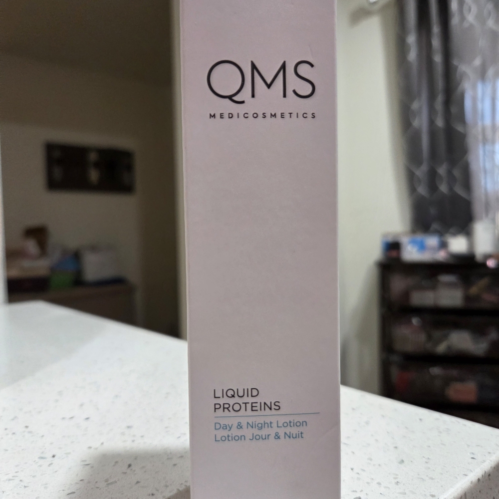 QMS LIQUID PROTEINS DAY/NIGHT SERUM